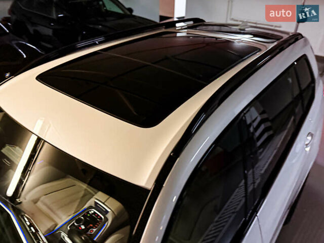 Белый БМВ X7, объемом двигателя 4.39 л и пробегом 41 тыс. км за 85500 $, фото 12 на Automoto.ua