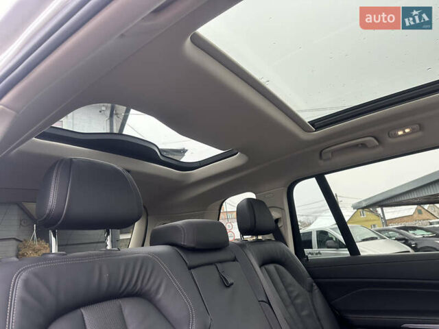 Белый БМВ X7, объемом двигателя 3 л и пробегом 154 тыс. км за 48999 $, фото 111 на Automoto.ua