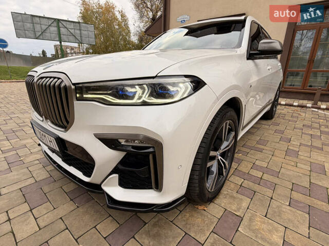 Белый БМВ X7, объемом двигателя 4.39 л и пробегом 130 тыс. км за 66000 $, фото 16 на Automoto.ua