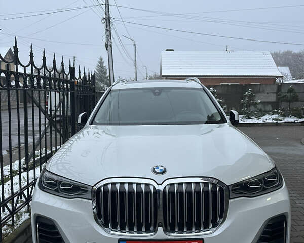 Белый БМВ X7, объемом двигателя 3 л и пробегом 154 тыс. км за 48999 $, фото 132 на Automoto.ua
