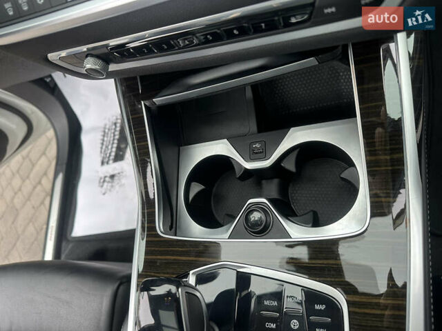 Белый БМВ X7, объемом двигателя 3 л и пробегом 154 тыс. км за 48999 $, фото 106 на Automoto.ua