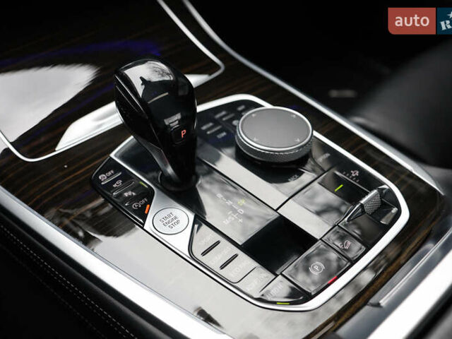 Белый БМВ X7, объемом двигателя 2.99 л и пробегом 141 тыс. км за 61000 $, фото 57 на Automoto.ua