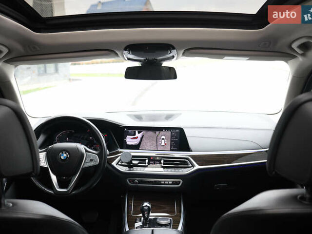 Белый БМВ X7, объемом двигателя 2.99 л и пробегом 141 тыс. км за 61000 $, фото 50 на Automoto.ua