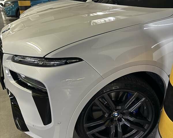 Белый БМВ X7, объемом двигателя 4.39 л и пробегом 41 тыс. км за 85500 $, фото 26 на Automoto.ua