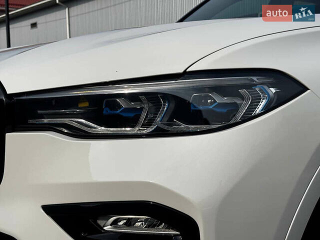 Білий БМВ X7, об'ємом двигуна 4.39 л та пробігом 129 тис. км за 61900 $, фото 41 на Automoto.ua