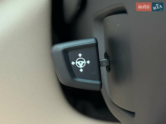 Белый БМВ X7, объемом двигателя 2.99 л и пробегом 83 тыс. км за 83000 $, фото 82 на Automoto.ua