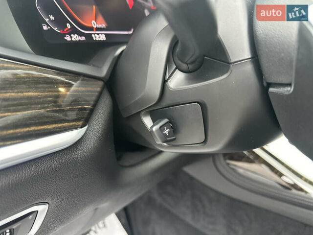 Белый БМВ X7, объемом двигателя 3 л и пробегом 154 тыс. км за 48999 $, фото 82 на Automoto.ua