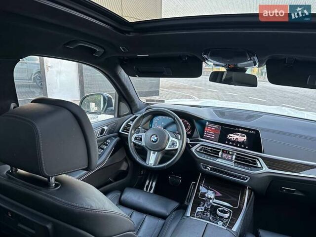 Белый БМВ X7, объемом двигателя 4.39 л и пробегом 126 тыс. км за 58500 $, фото 19 на Automoto.ua