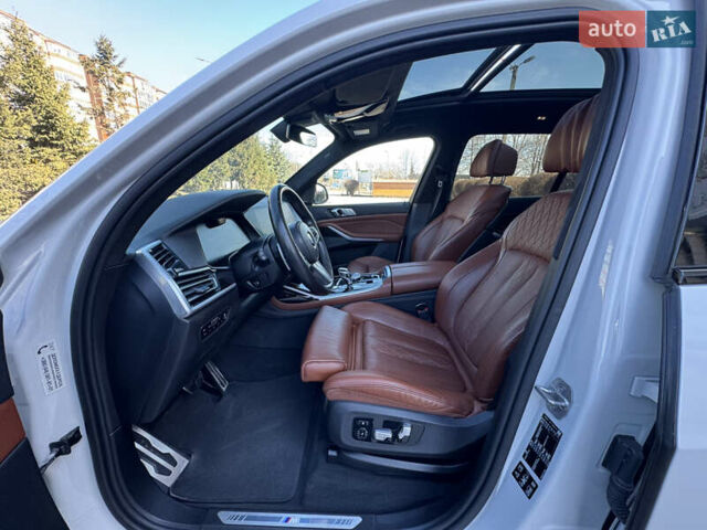 Белый БМВ X7, объемом двигателя 2.99 л и пробегом 95 тыс. км за 76000 $, фото 22 на Automoto.ua