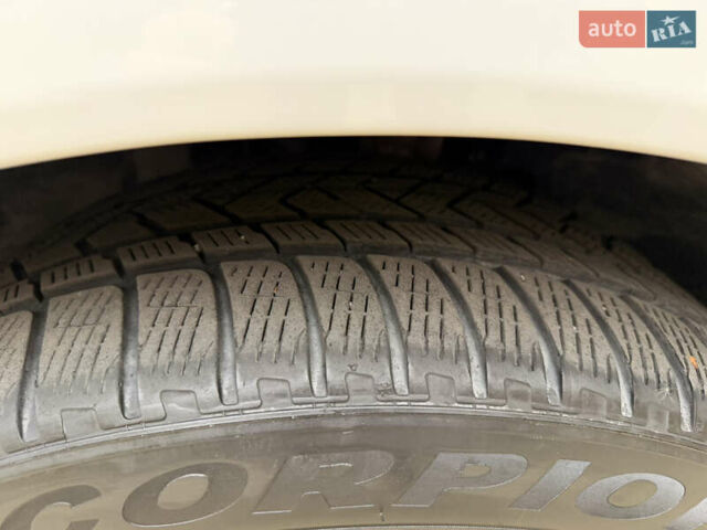 Белый БМВ X7, объемом двигателя 4.39 л и пробегом 130 тыс. км за 66000 $, фото 17 на Automoto.ua