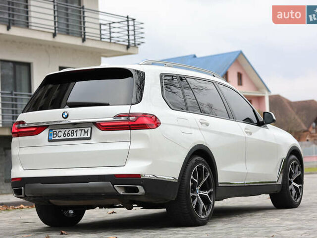 Белый БМВ X7, объемом двигателя 2.99 л и пробегом 141 тыс. км за 61000 $, фото 14 на Automoto.ua