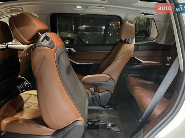 Белый БМВ X7, объемом двигателя 3 л и пробегом 1 тыс. км за 115252 $, фото 20 на Automoto.ua