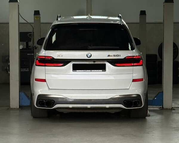 Белый БМВ X7, объемом двигателя 4.39 л и пробегом 41 тыс. км за 85500 $, фото 50 на Automoto.ua