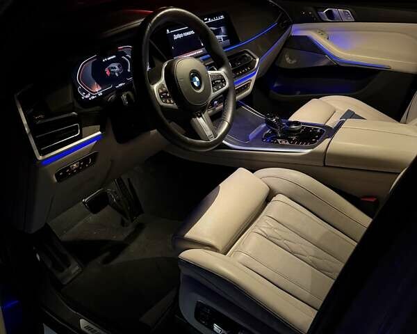 Белый БМВ X7, объемом двигателя 4.39 л и пробегом 41 тыс. км за 85500 $, фото 54 на Automoto.ua