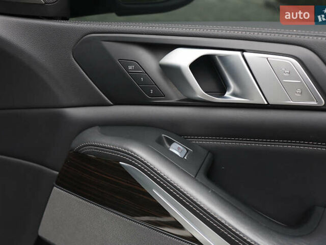 Белый БМВ X7, объемом двигателя 2.99 л и пробегом 141 тыс. км за 61000 $, фото 25 на Automoto.ua