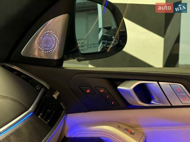 Белый БМВ X7, объемом двигателя 4.39 л и пробегом 41 тыс. км за 85500 $, фото 21 на Automoto.ua