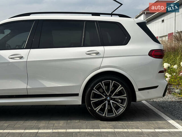 Белый БМВ X7, объемом двигателя 4.39 л и пробегом 129 тыс. км за 65500 $, фото 7 на Automoto.ua