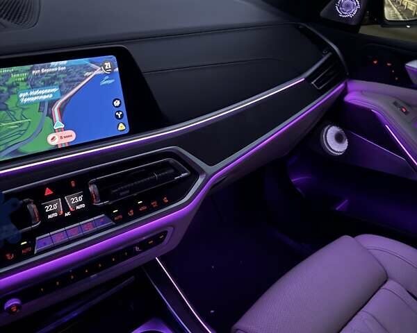 Белый БМВ X7, объемом двигателя 4.39 л и пробегом 41 тыс. км за 85500 $, фото 41 на Automoto.ua