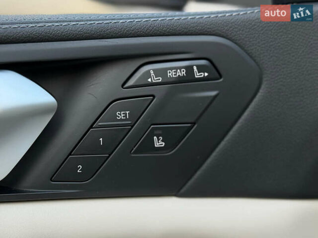 Белый БМВ X7, объемом двигателя 2.99 л и пробегом 83 тыс. км за 83000 $, фото 63 на Automoto.ua