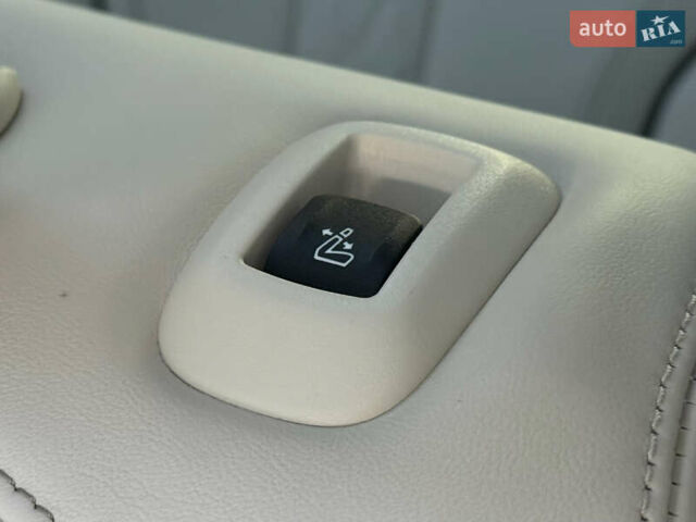 Белый БМВ X7, объемом двигателя 2.99 л и пробегом 83 тыс. км за 83000 $, фото 55 на Automoto.ua