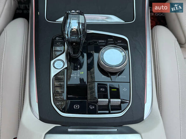 Белый БМВ X7, объемом двигателя 2.99 л и пробегом 83 тыс. км за 83000 $, фото 73 на Automoto.ua