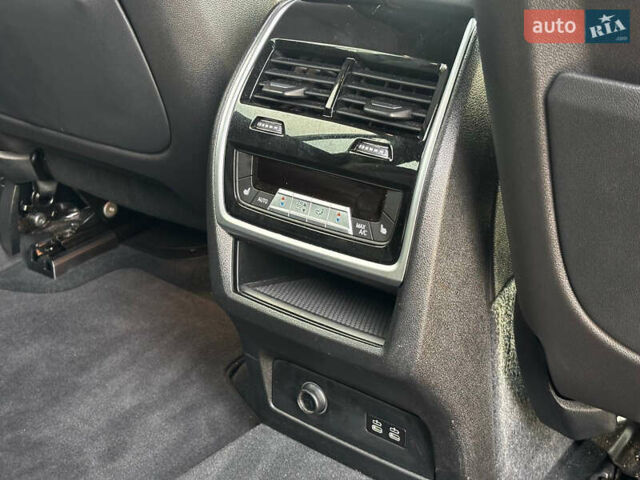 Білий БМВ X7, об'ємом двигуна 4.39 л та пробігом 129 тис. км за 61900 $, фото 34 на Automoto.ua