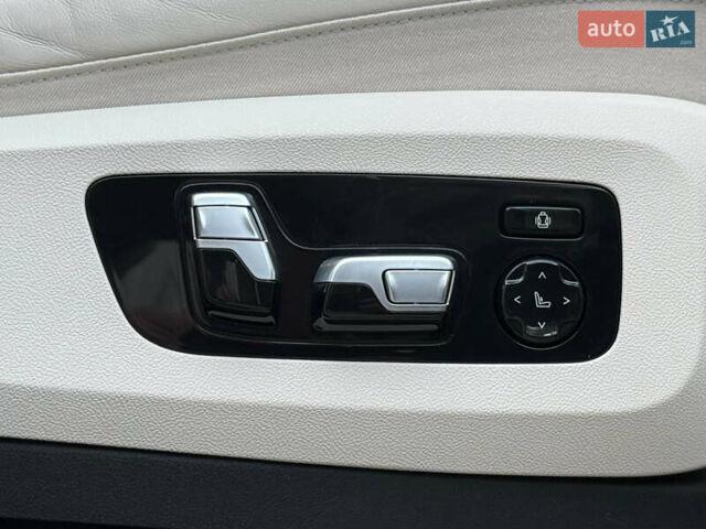 Белый БМВ X7, объемом двигателя 2.99 л и пробегом 83 тыс. км за 83000 $, фото 50 на Automoto.ua