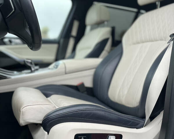 Белый БМВ X7, объемом двигателя 4.39 л и пробегом 51 тыс. км за 81900 $, фото 8 на Automoto.ua