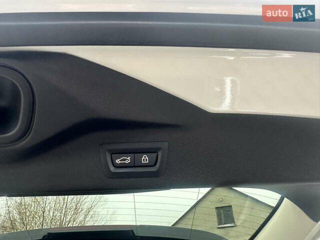 Белый БМВ X7, объемом двигателя 3 л и пробегом 154 тыс. км за 48999 $, фото 91 на Automoto.ua