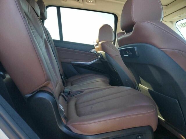 Белый БМВ X7, объемом двигателя 3 л и пробегом 96 тыс. км за 43100 $, фото 10 на Automoto.ua