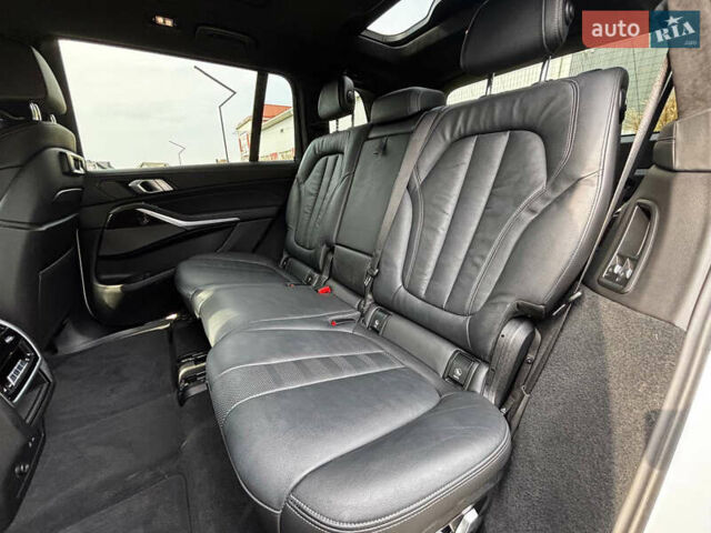 Білий БМВ X7, об'ємом двигуна 4.39 л та пробігом 129 тис. км за 61900 $, фото 22 на Automoto.ua