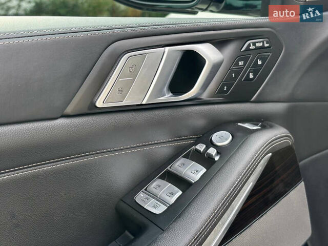 Білий БМВ X7, об'ємом двигуна 4.39 л та пробігом 129 тис. км за 61900 $, фото 43 на Automoto.ua