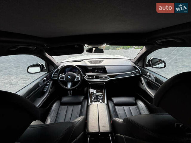 Білий БМВ X7, об'ємом двигуна 4.39 л та пробігом 129 тис. км за 61900 $, фото 17 на Automoto.ua