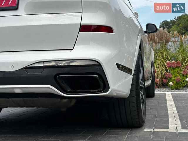Білий БМВ X7, об'ємом двигуна 4.39 л та пробігом 129 тис. км за 61900 $, фото 10 на Automoto.ua