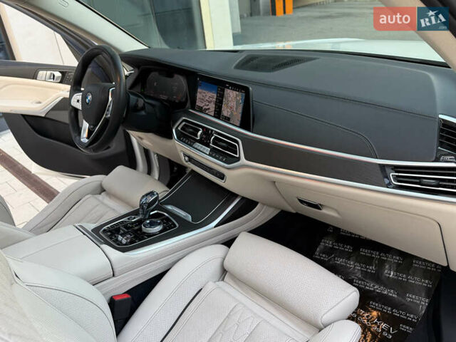 Белый БМВ X7, объемом двигателя 2.99 л и пробегом 83 тыс. км за 83000 $, фото 49 на Automoto.ua