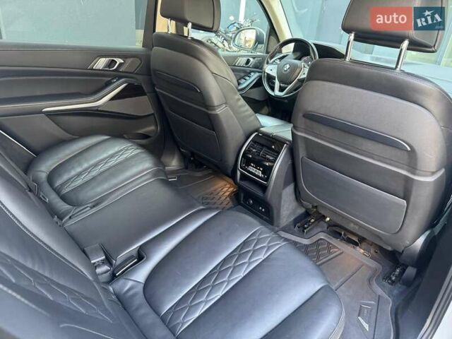 Белый БМВ X7, объемом двигателя 2.99 л и пробегом 137 тыс. км за 64500 $, фото 27 на Automoto.ua