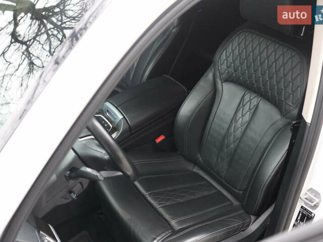 Белый БМВ X7, объемом двигателя 2.99 л и пробегом 141 тыс. км за 61000 $, фото 36 на Automoto.ua