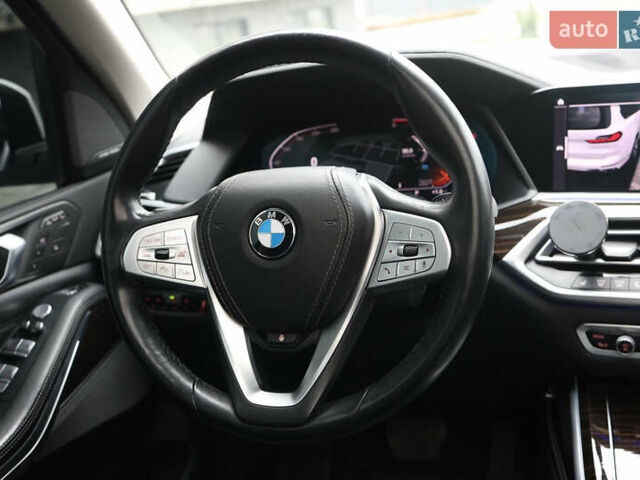 Белый БМВ X7, объемом двигателя 2.99 л и пробегом 141 тыс. км за 61000 $, фото 49 на Automoto.ua