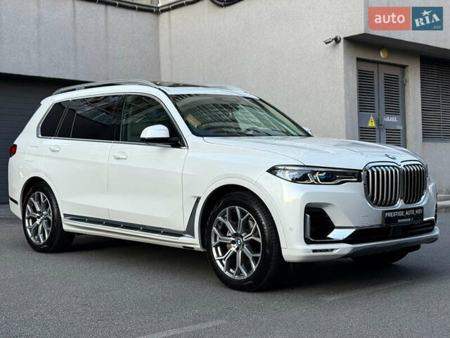 Белый БМВ X7, объемом двигателя 2.99 л и пробегом 83 тыс. км за 86000 $, фото 14 на Automoto.ua