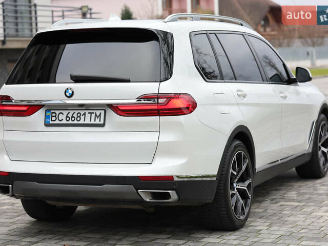 Белый БМВ X7, объемом двигателя 2.99 л и пробегом 141 тыс. км за 61000 $, фото 13 на Automoto.ua