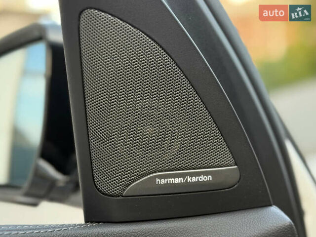 Белый БМВ X7, объемом двигателя 2.99 л и пробегом 83 тыс. км за 83000 $, фото 64 на Automoto.ua