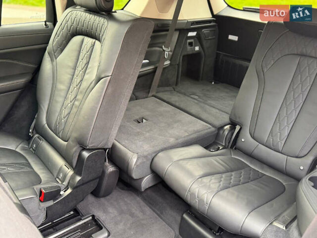 Белый БМВ X7, объемом двигателя 2.99 л и пробегом 140 тыс. км за 64200 $, фото 16 на Automoto.ua