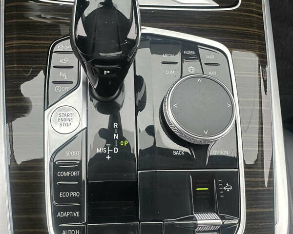 Белый БМВ X7, объемом двигателя 3 л и пробегом 154 тыс. км за 48999 $, фото 97 на Automoto.ua