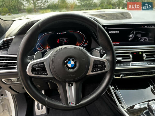 Белый БМВ X7, объемом двигателя 4.39 л и пробегом 129 тыс. км за 65500 $, фото 22 на Automoto.ua