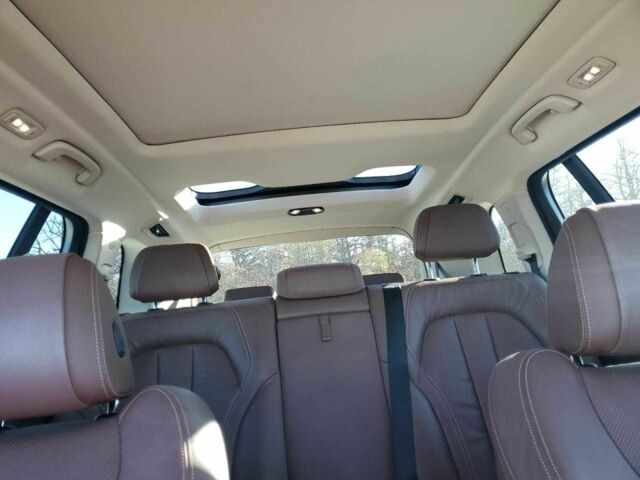 Белый БМВ X7, объемом двигателя 3 л и пробегом 96 тыс. км за 43100 $, фото 9 на Automoto.ua