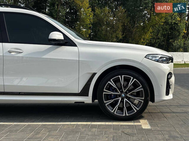 Білий БМВ X7, об'ємом двигуна 4.39 л та пробігом 129 тис. км за 61900 $, фото 3 на Automoto.ua