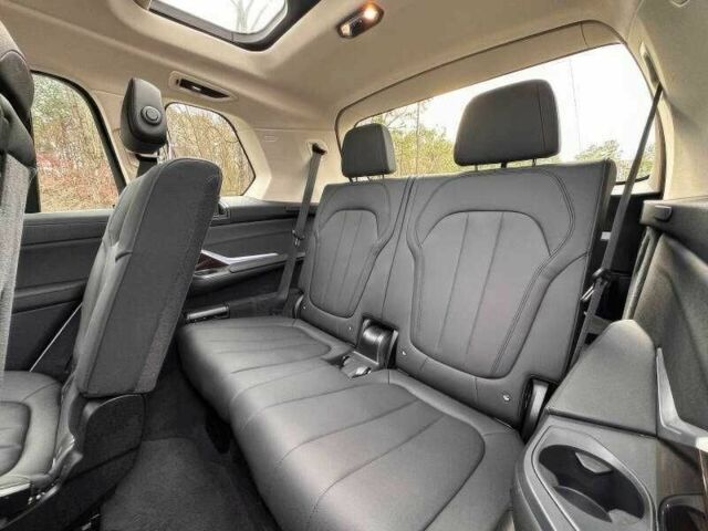 Белый БМВ X7, объемом двигателя 3 л и пробегом 23 тыс. км за 33000 $, фото 10 на Automoto.ua