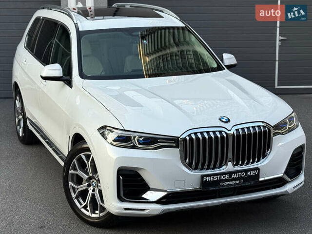 Белый БМВ X7, объемом двигателя 2.99 л и пробегом 83 тыс. км за 86000 $, фото 1 на Automoto.ua