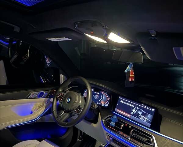 Белый БМВ X7, объемом двигателя 4.39 л и пробегом 41 тыс. км за 85500 $, фото 36 на Automoto.ua