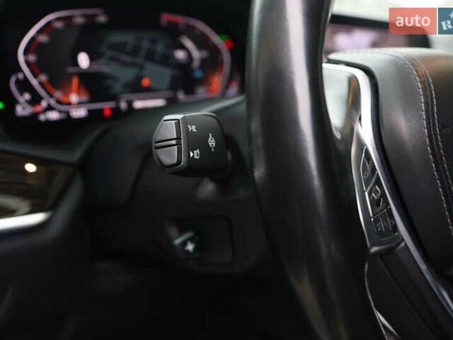 Белый БМВ X7, объемом двигателя 2.99 л и пробегом 141 тыс. км за 61000 $, фото 61 на Automoto.ua